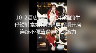 【良家探花】人妻小少妇约家里操逼，张开双腿舔逼，垫着枕头抽插，双腿肩上扛，最后冲刺嗯嗯低低呻吟